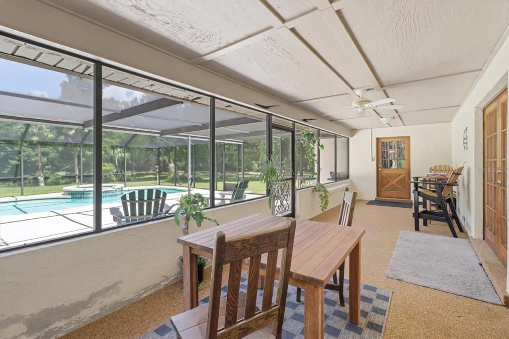 For Sale: $650,000 (3 beds, 2 baths, 1932 Square Feet)