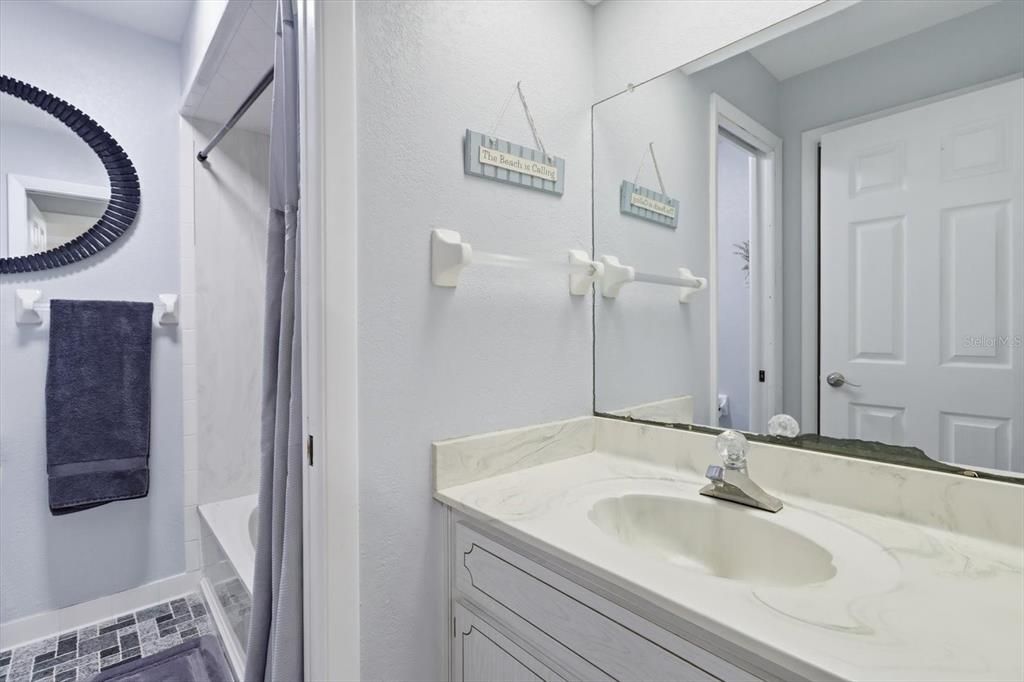 For Sale: $650,000 (3 beds, 2 baths, 1932 Square Feet)