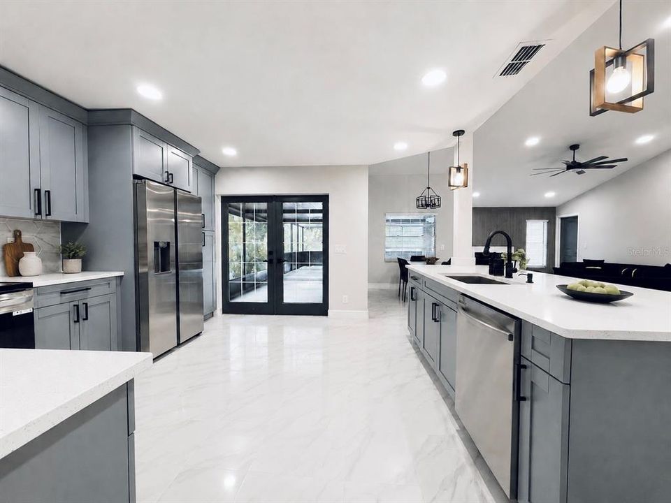 На продажу: $465,000 (4 спален, 2 ванн, 1776 Квадратных фут)
