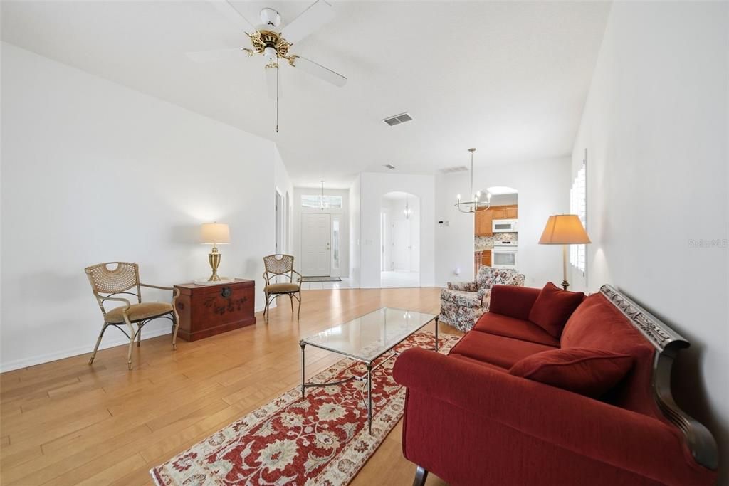 En Venta: $365,000 (2 camas, 2 baños, 1722 Pies cuadrados)