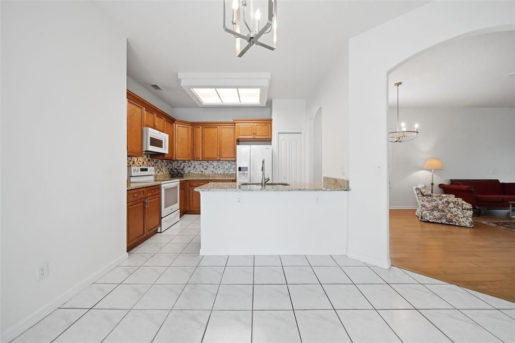 En Venta: $365,000 (2 camas, 2 baños, 1722 Pies cuadrados)