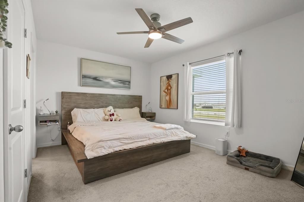 For Sale: $320,000 (3 beds, 2 baths, 1707 Square Feet)