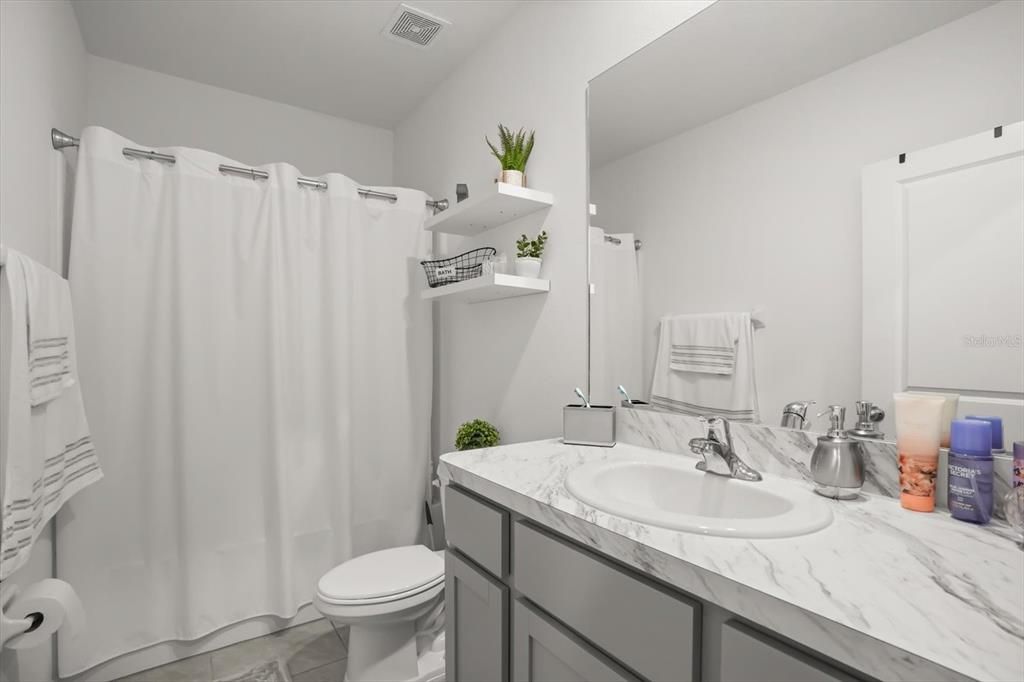 For Sale: $320,000 (3 beds, 2 baths, 1707 Square Feet)