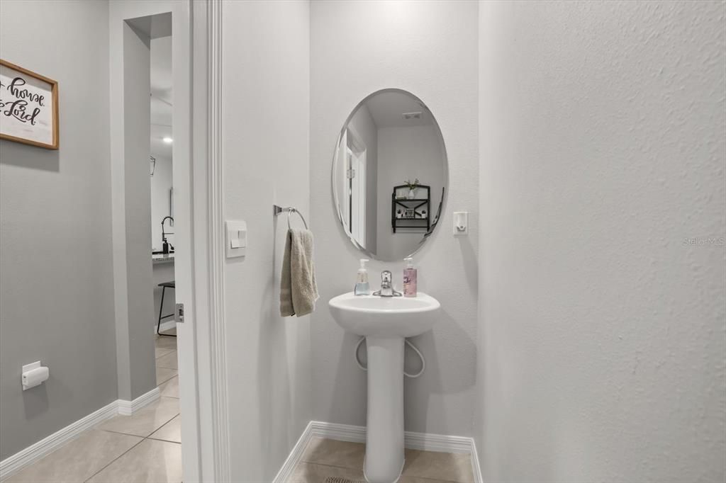 For Sale: $320,000 (3 beds, 2 baths, 1707 Square Feet)