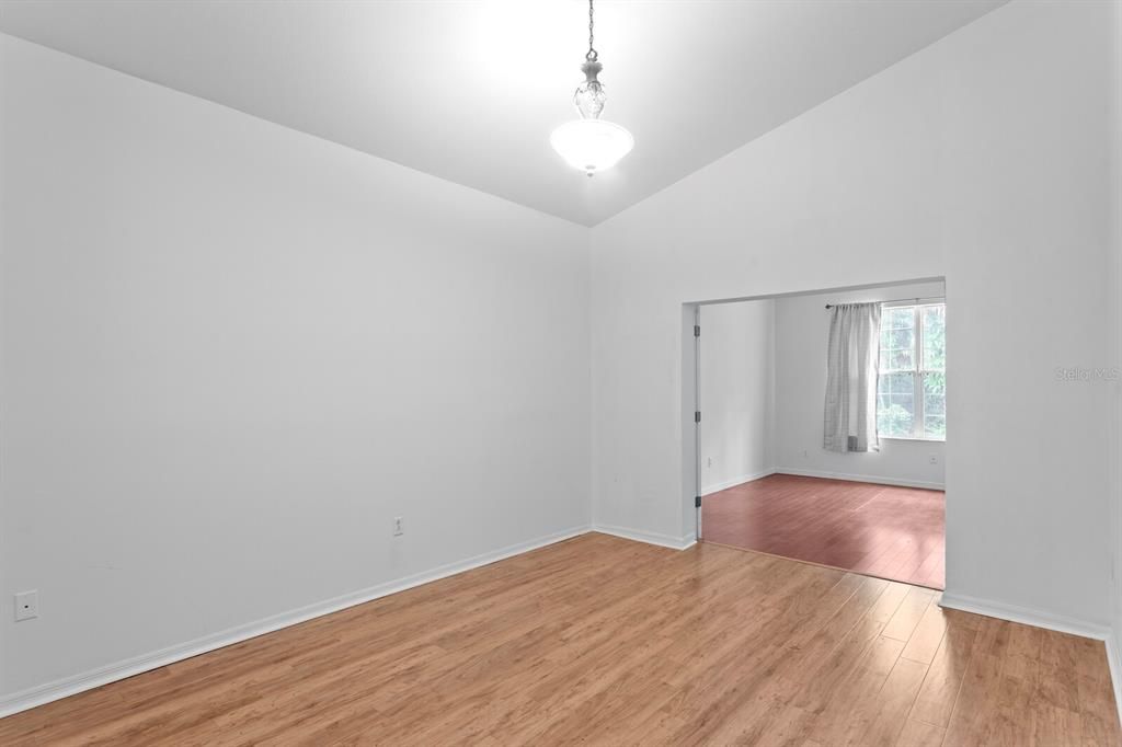 En Venta: $610,000 (5 camas, 2 baños, 2342 Pies cuadrados)
