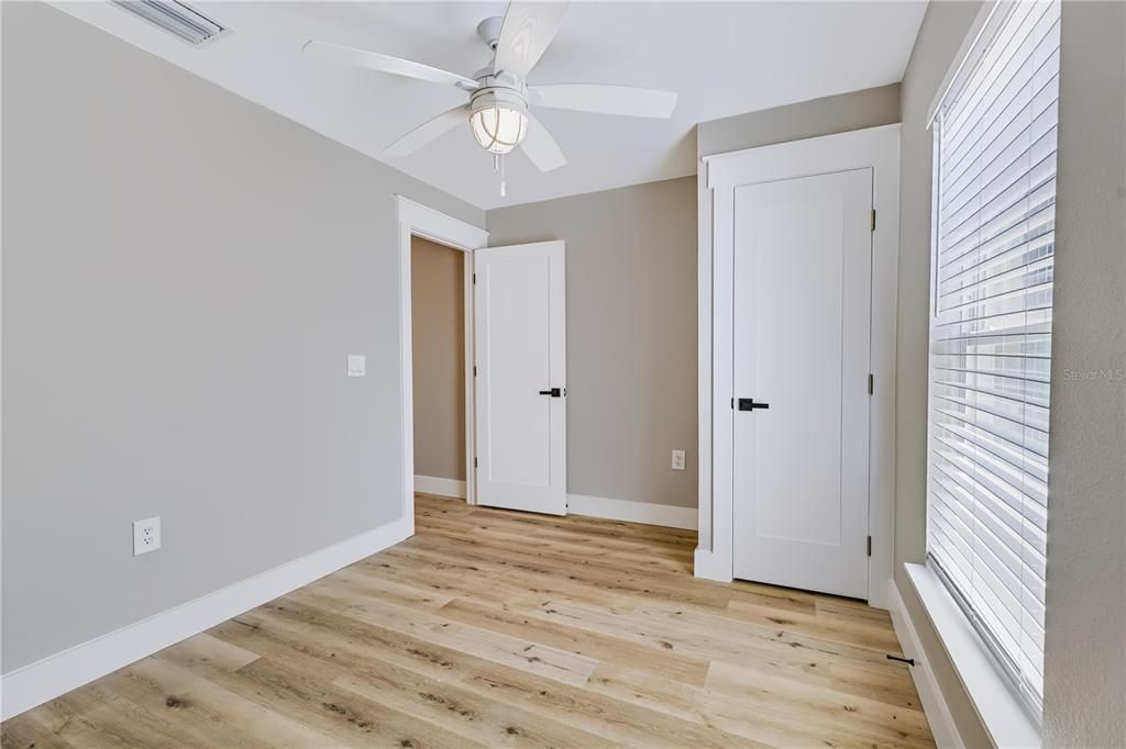 For Rent: $2,300 (3 beds, 3 baths, 1300 Square Feet)