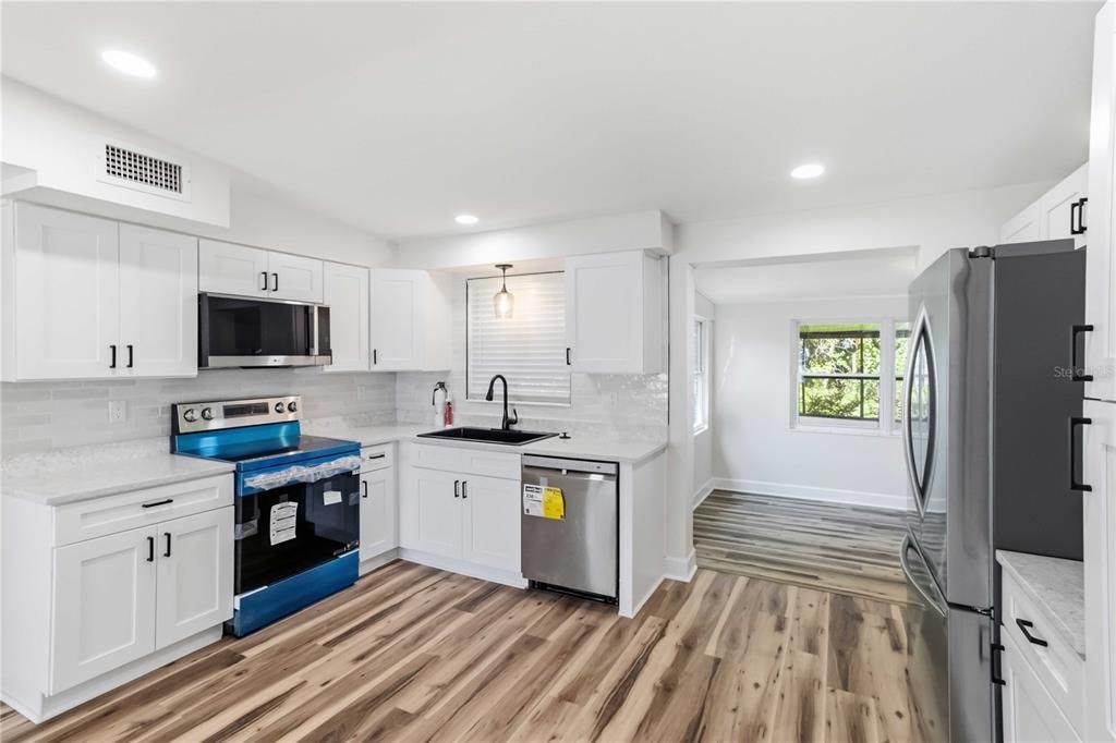 For Sale: $420,000 (3 beds, 2 baths, 1458 Square Feet)