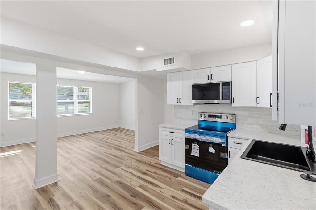 For Sale: $420,000 (3 beds, 2 baths, 1458 Square Feet)