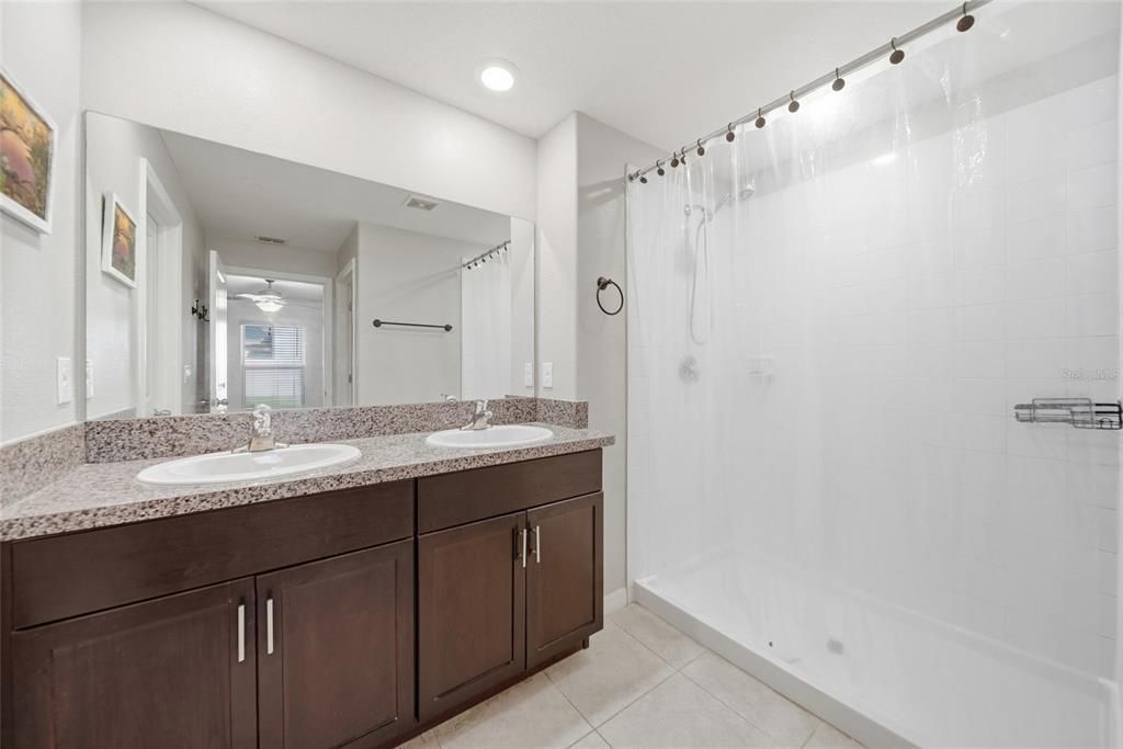 For Sale: $299,000 (3 beds, 2 baths, 1451 Square Feet)