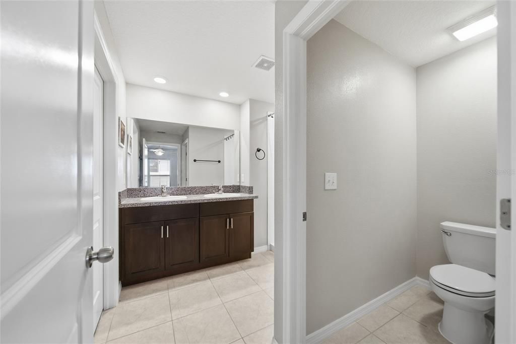 For Sale: $299,000 (3 beds, 2 baths, 1451 Square Feet)