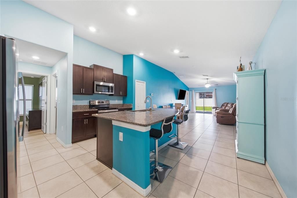 For Sale: $299,000 (3 beds, 2 baths, 1451 Square Feet)