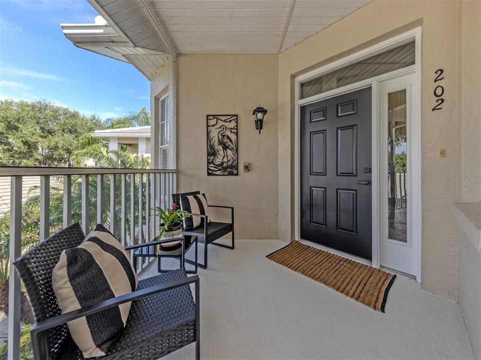 For Sale: $319,000 (2 beds, 2 baths, 1567 Square Feet)