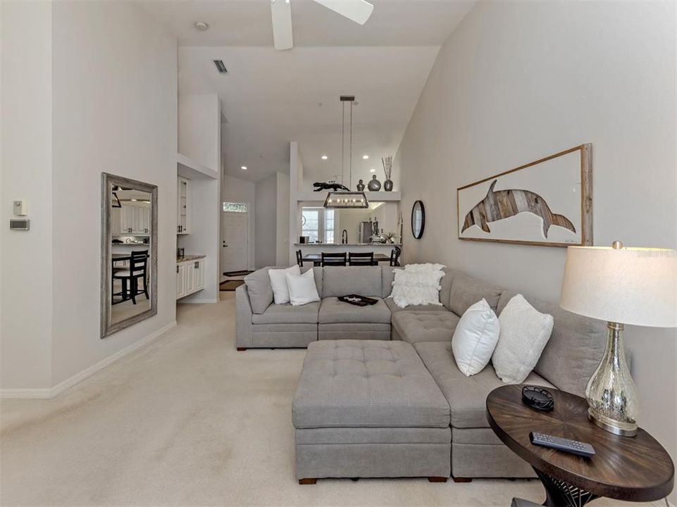 For Sale: $319,000 (2 beds, 2 baths, 1567 Square Feet)
