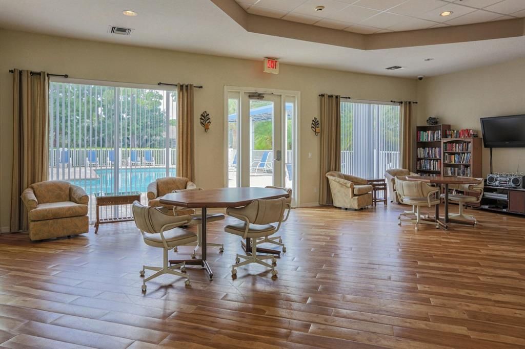 For Sale: $319,000 (2 beds, 2 baths, 1567 Square Feet)
