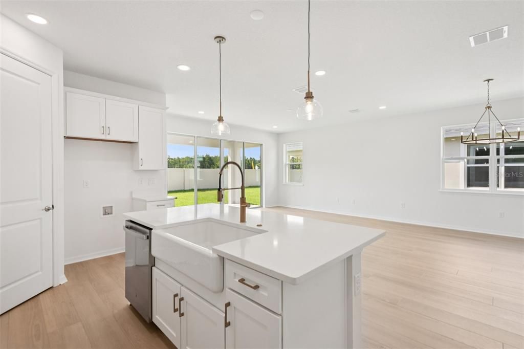 For Sale: $603,685 (4 beds, 3 baths, 2071 Square Feet)
