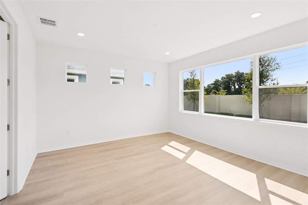 For Sale: $603,685 (4 beds, 3 baths, 2071 Square Feet)
