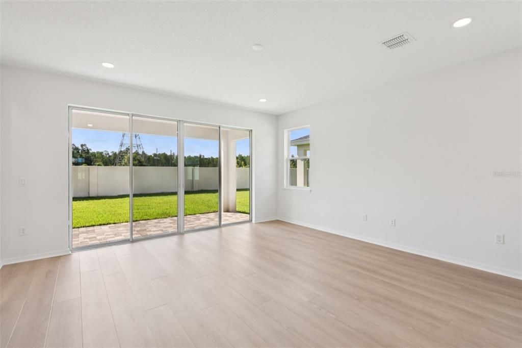 For Sale: $603,685 (4 beds, 3 baths, 2071 Square Feet)