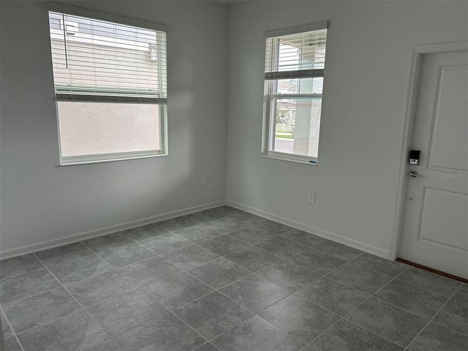 В аренду: $2,900 (6 спален, 3 ванн, 2639 Квадратных фут)