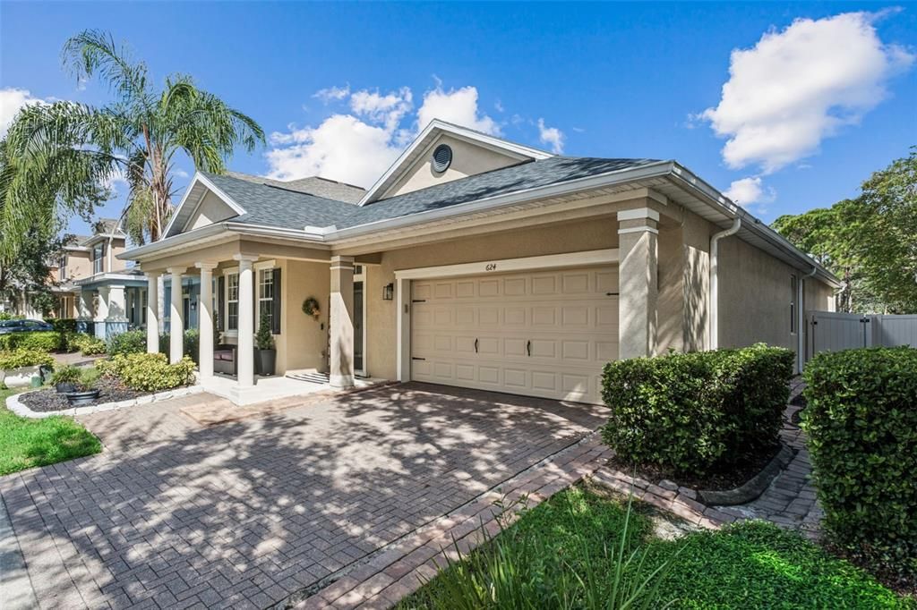 For Sale: $537,000 (4 beds, 2 baths, 2064 Square Feet)