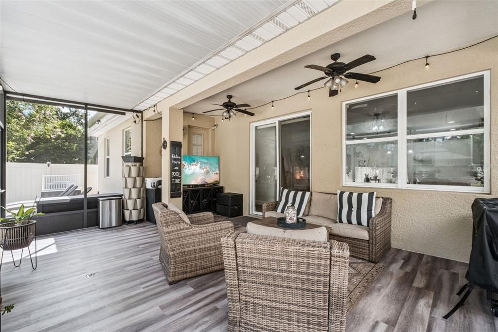 For Sale: $537,000 (4 beds, 2 baths, 2064 Square Feet)