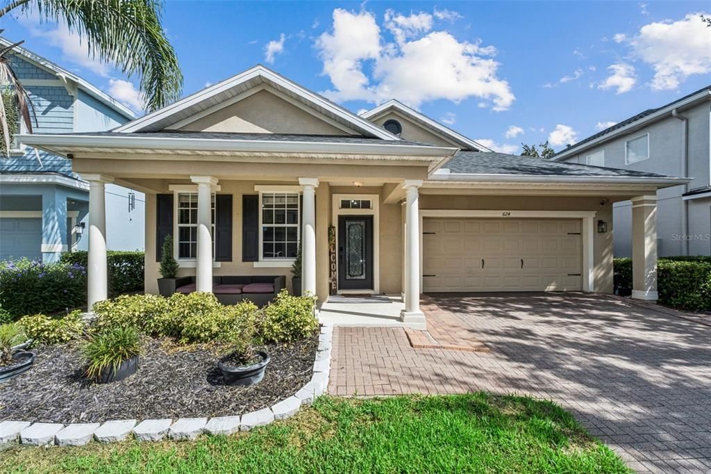 For Sale: $537,000 (4 beds, 2 baths, 2064 Square Feet)