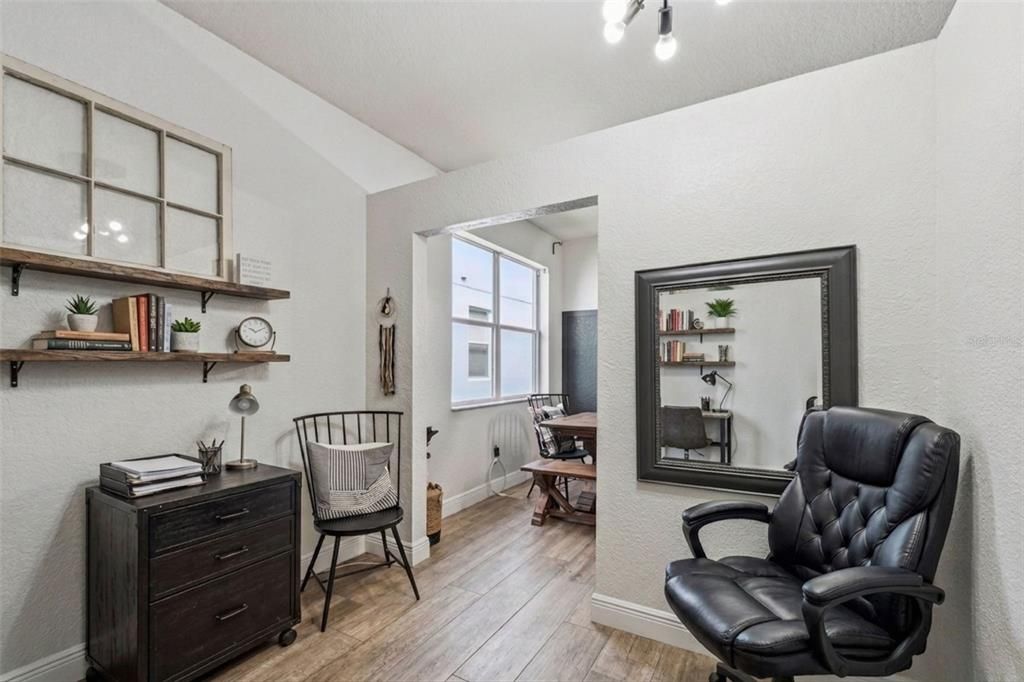 For Sale: $537,000 (4 beds, 2 baths, 2064 Square Feet)