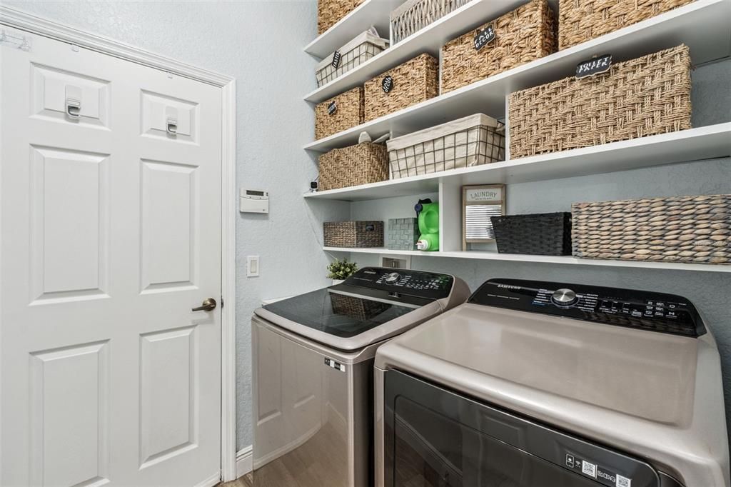 For Sale: $537,000 (4 beds, 2 baths, 2064 Square Feet)