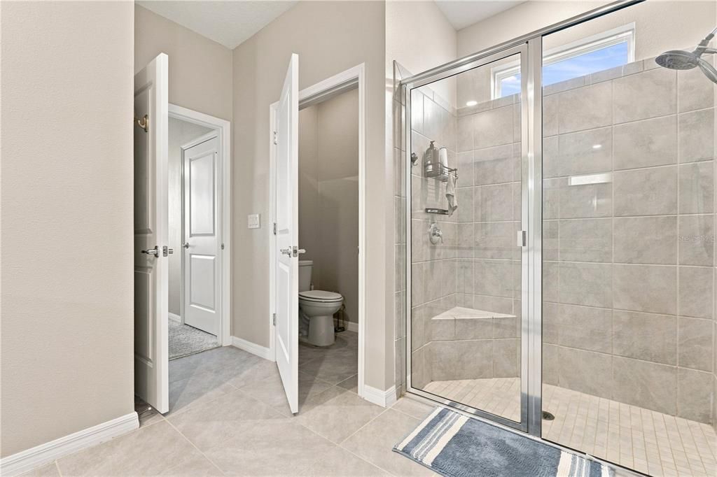 For Sale: $499,000 (4 beds, 2 baths, 2034 Square Feet)