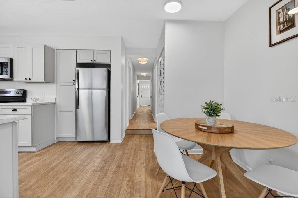 For Sale: $519,000 (3 beds, 2 baths, 1079 Square Feet)