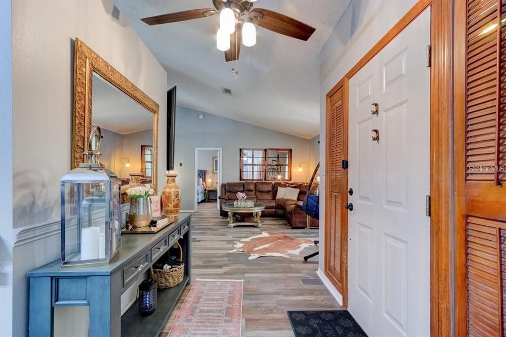 For Sale: $379,000 (3 beds, 2 baths, 1613 Square Feet)