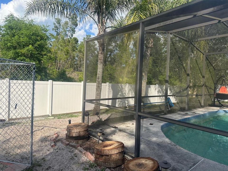 For Sale: $379,000 (3 beds, 2 baths, 1613 Square Feet)