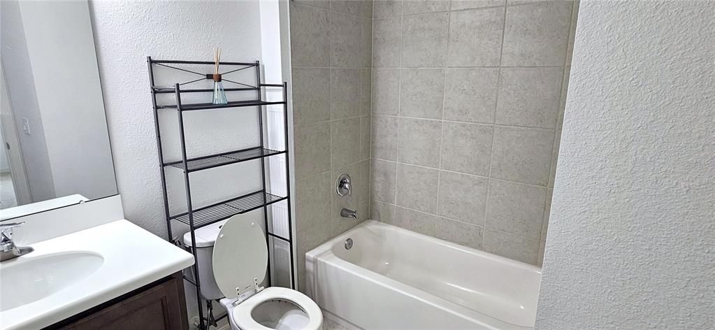 For Rent: $4,500 (5 beds, 4 baths, 3258 Square Feet)