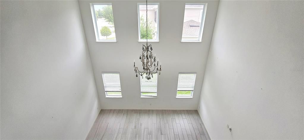 For Rent: $4,500 (5 beds, 4 baths, 3258 Square Feet)