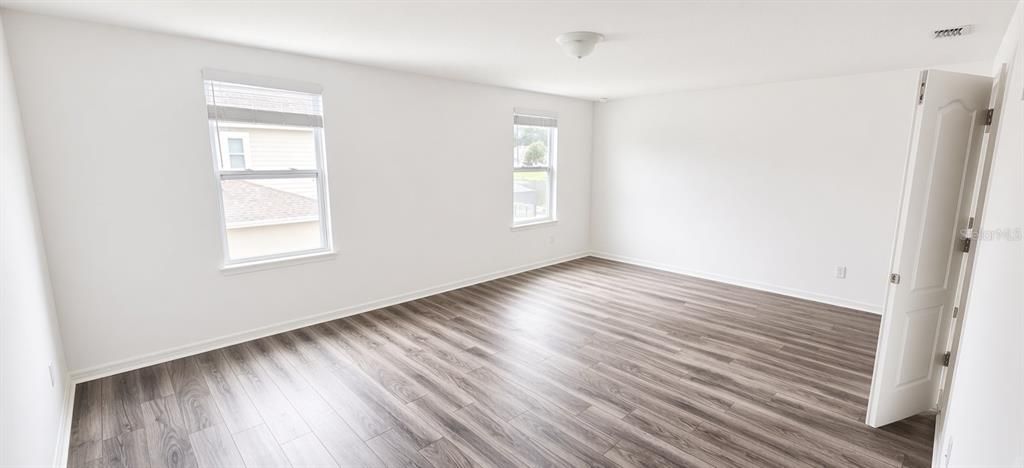 For Rent: $4,500 (5 beds, 4 baths, 3258 Square Feet)