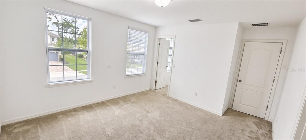For Rent: $4,500 (5 beds, 4 baths, 3258 Square Feet)