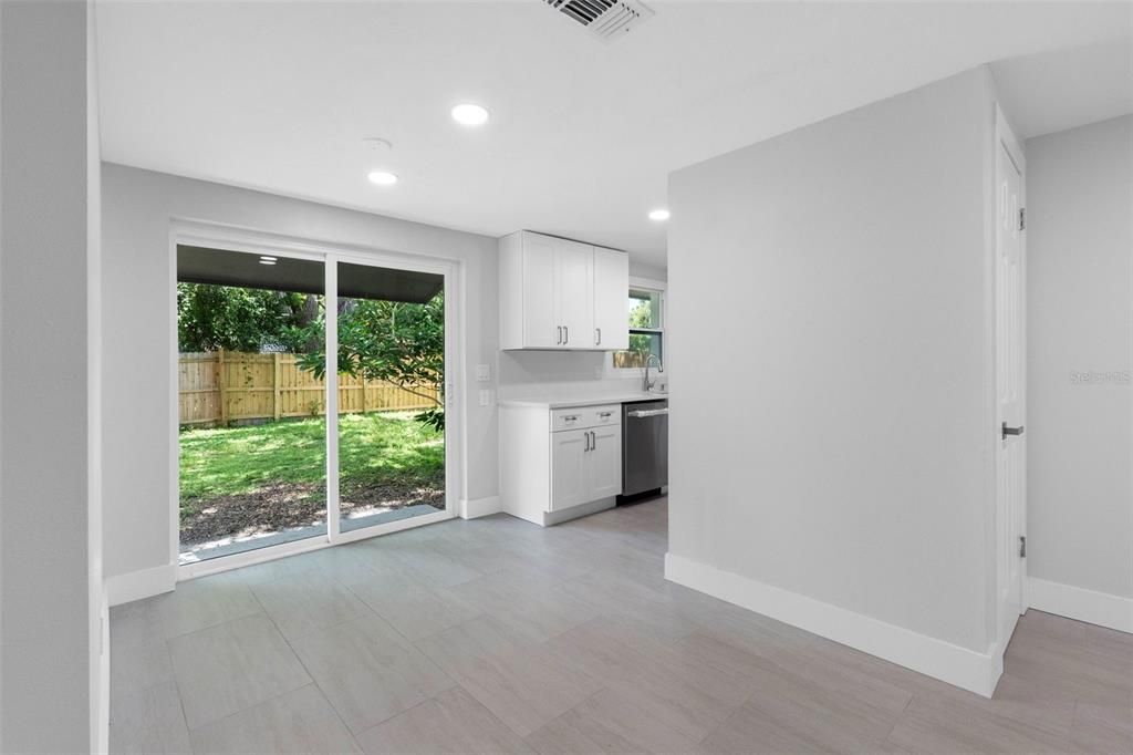 En Venta: $389,990 (3 camas, 2 baños, 903 Pies cuadrados)