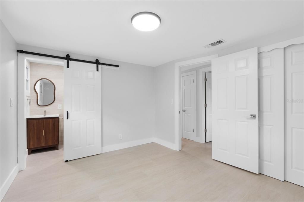 En Venta: $389,990 (3 camas, 2 baños, 903 Pies cuadrados)