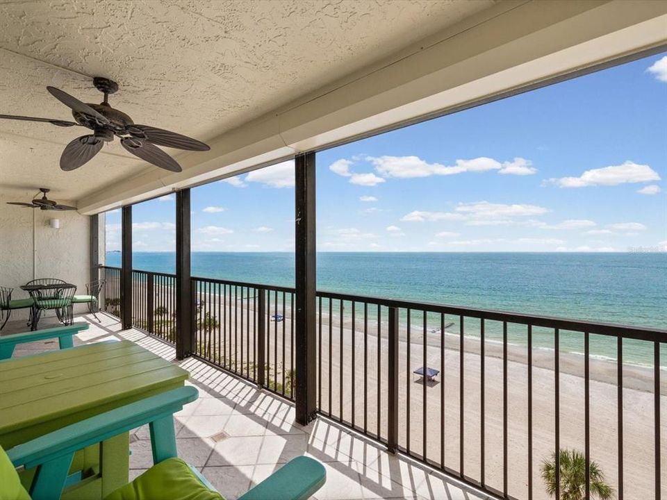 For Sale: $920,000 (2 beds, 2 baths, 1225 Square Feet)
