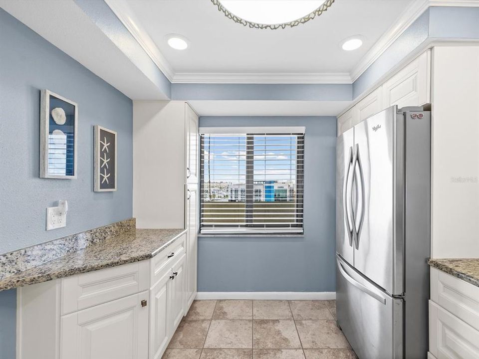 For Sale: $920,000 (2 beds, 2 baths, 1225 Square Feet)