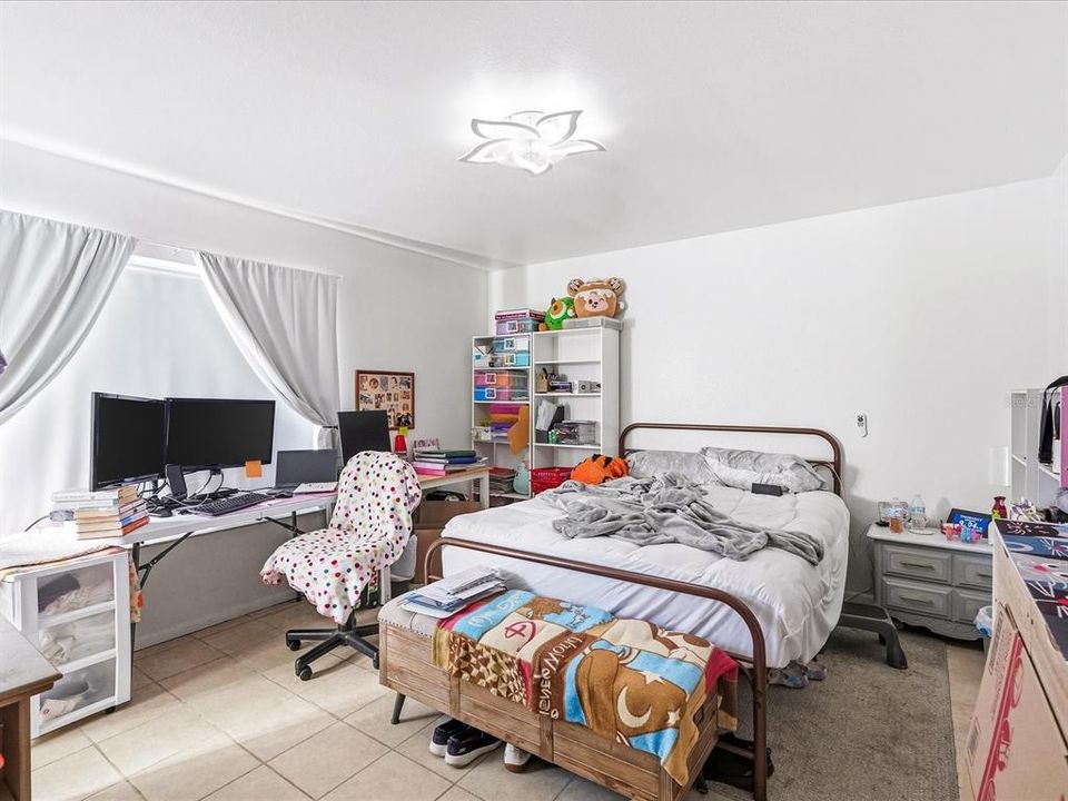 На продажу: $229,000 (3 спален, 2 ванн, 1680 Квадратных фут)