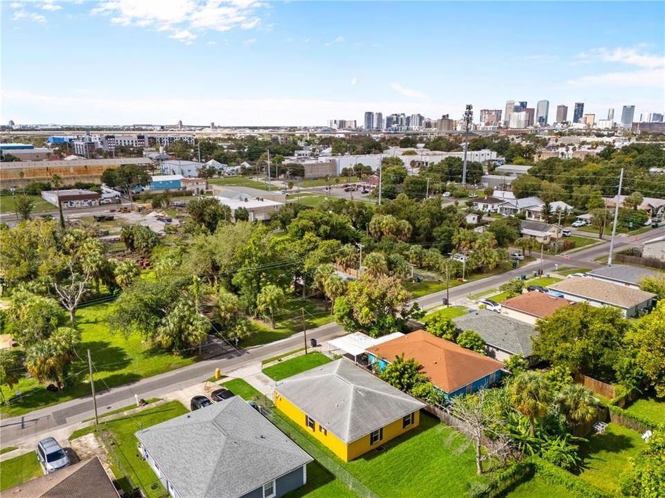 На продажу: $325,000 (3 спален, 2 ванн, 1268 Квадратных фут)