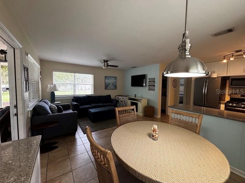 En Venta: $205,000 (2 camas, 1 baños, 672 Pies cuadrados)