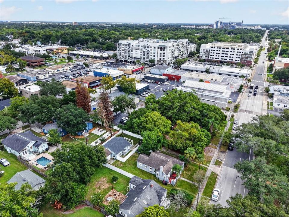 For Sale: $389,900 (2 beds, 1 baths, 783 Square Feet)