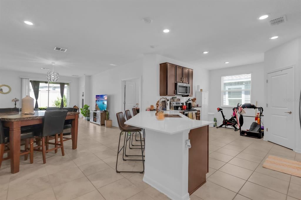 For Sale: $398,200 (4 beds, 3 baths, 2115 Square Feet)