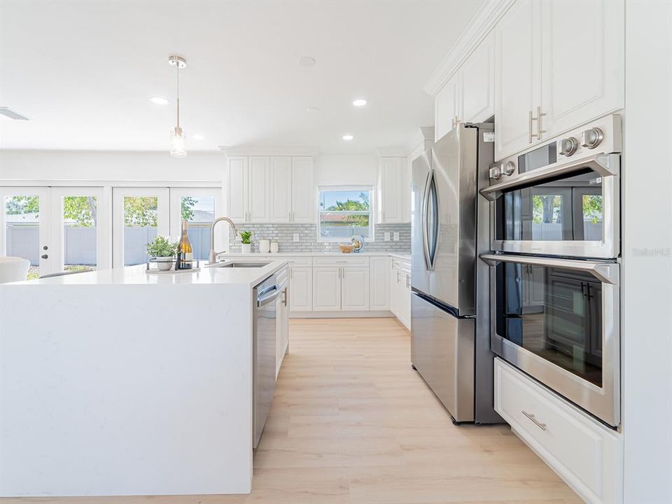 For Sale: $459,900 (3 beds, 2 baths, 1430 Square Feet)