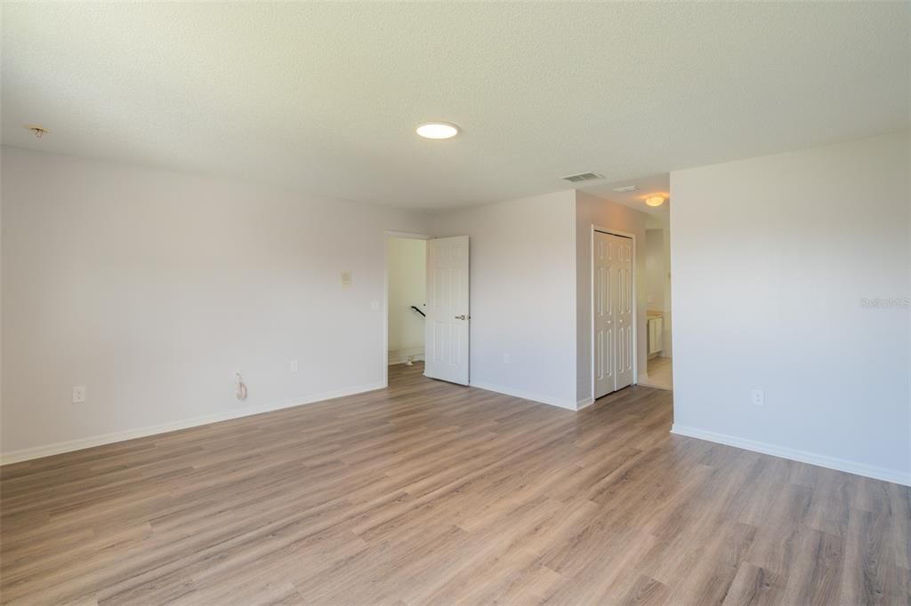En Venta: $399,000 (4 camas, 3 baños, 2847 Pies cuadrados)
