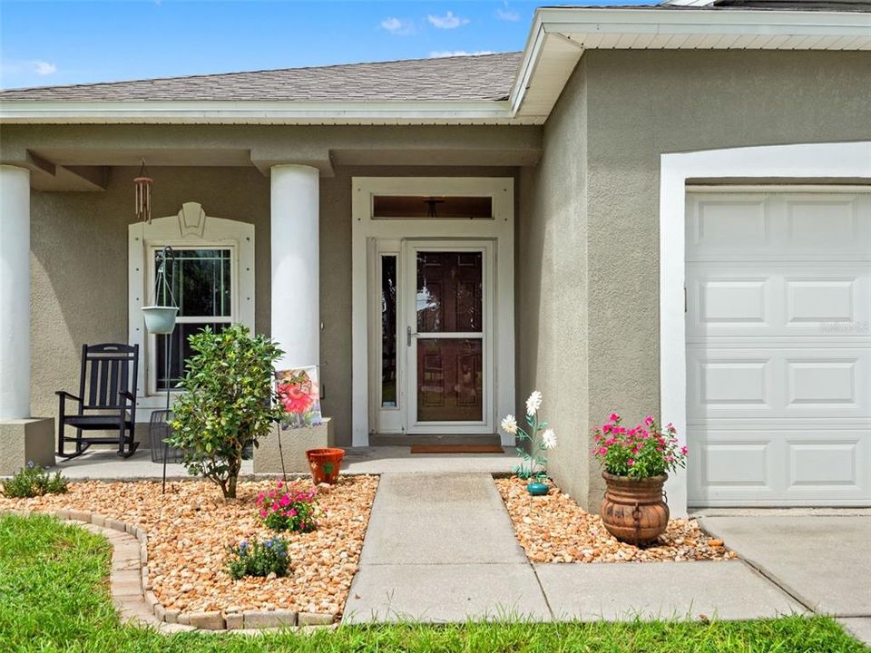 For Sale: $785,000 (4 beds, 3 baths, 2327 Square Feet)