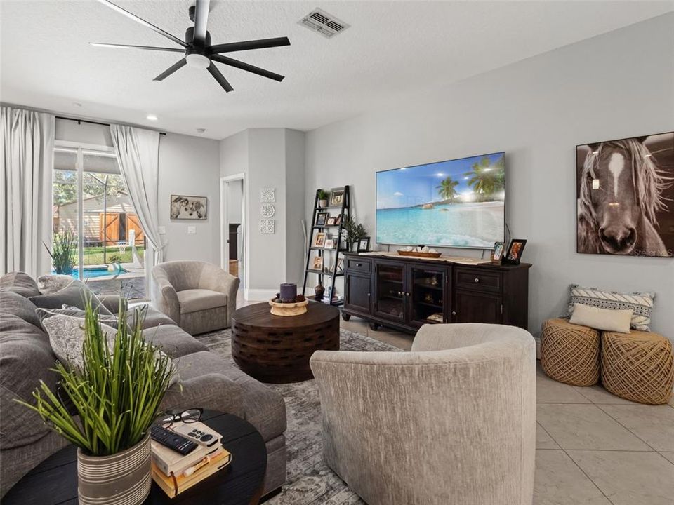 For Sale: $785,000 (4 beds, 3 baths, 2327 Square Feet)