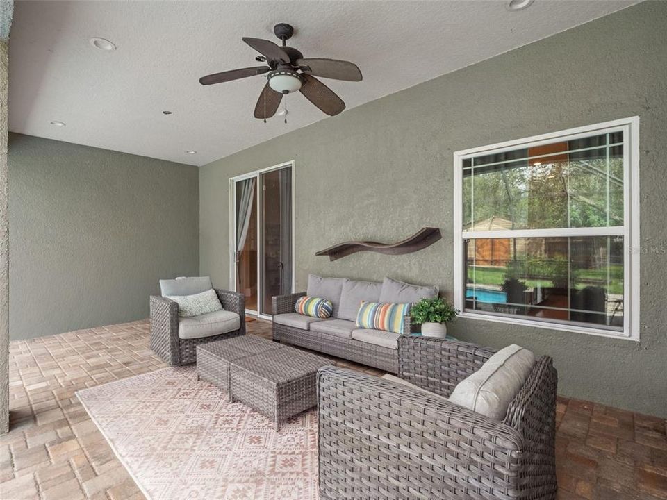 For Sale: $785,000 (4 beds, 3 baths, 2327 Square Feet)
