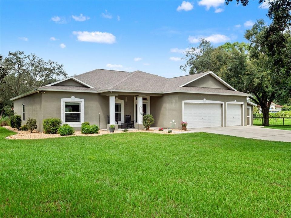 For Sale: $785,000 (4 beds, 3 baths, 2327 Square Feet)